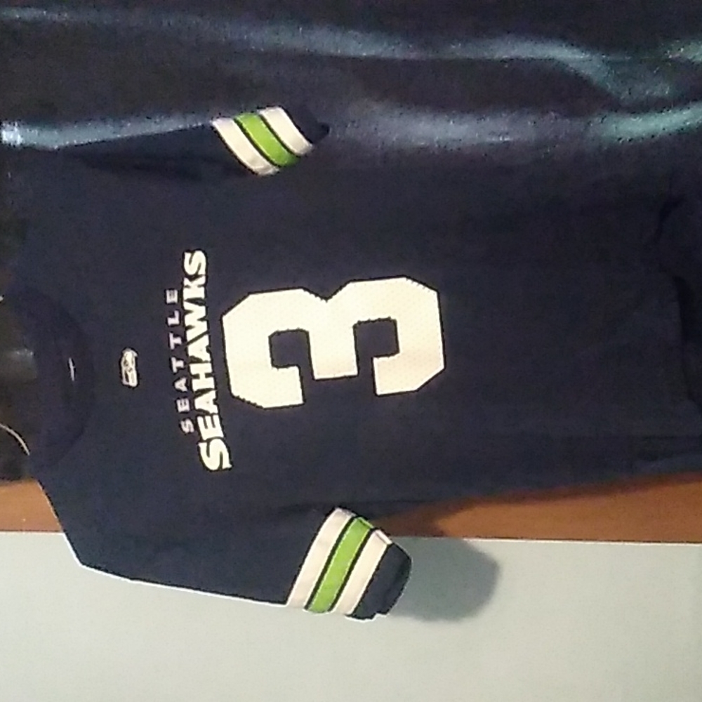 Men's Seahawk t-shirt